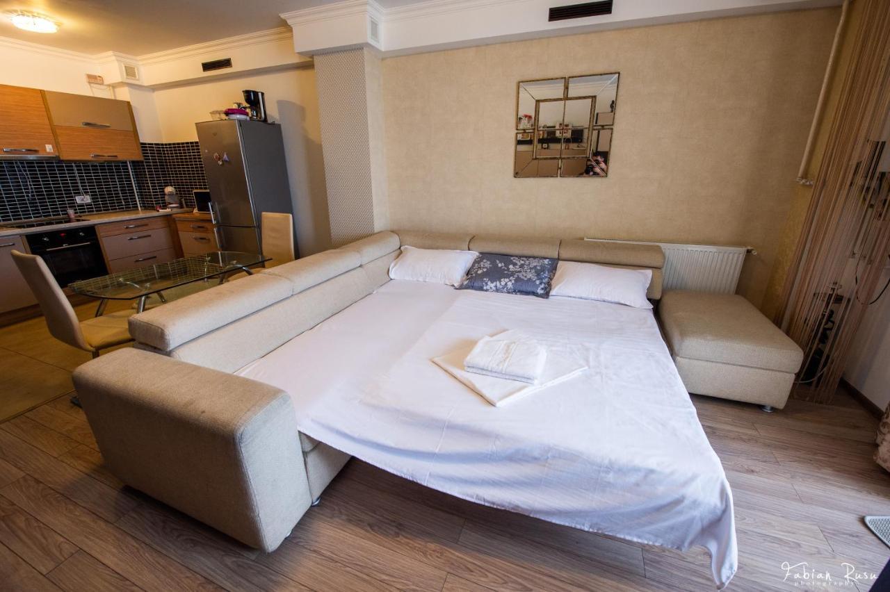 Lake Apartments Solid Mamaia Bagian luar foto