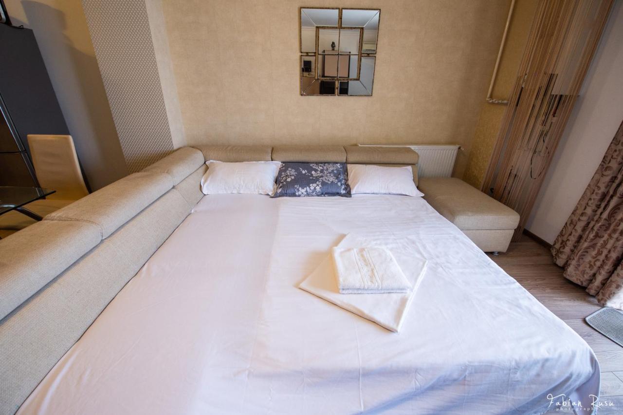 Lake Apartments Solid Mamaia Bagian luar foto